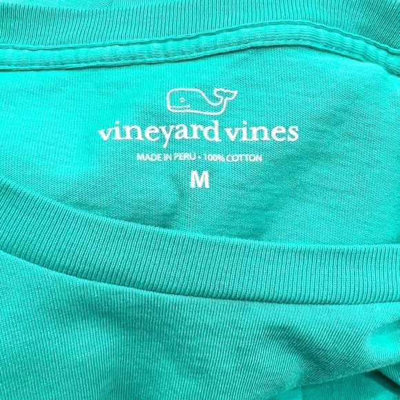 VINEYARD VINES AQUA VINTAGE WHALE GRAPHIC GARMENT DYED LONG SLEEVE POCKET - Picture 7 of 10